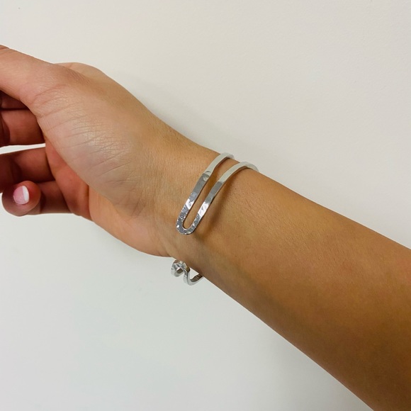 Abstract face silver bracelet - Picture 5 of 5